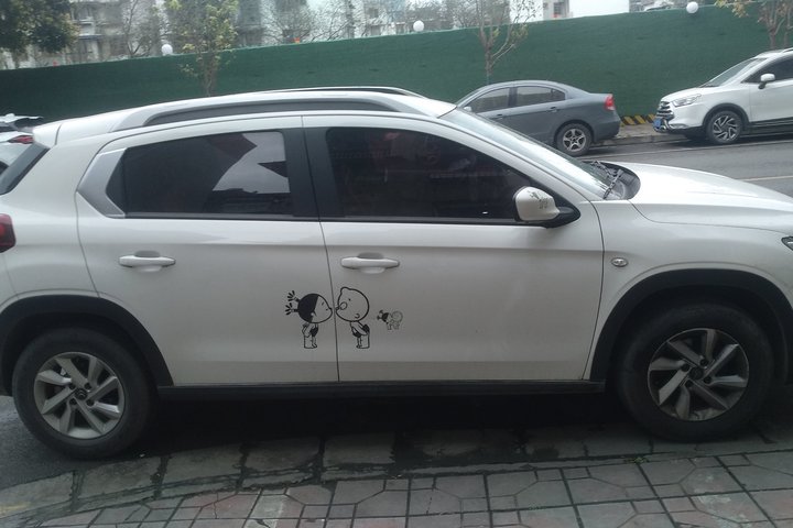 雪铁龙-雪铁龙C3-XR 2018款 1.6L 手动时尚型