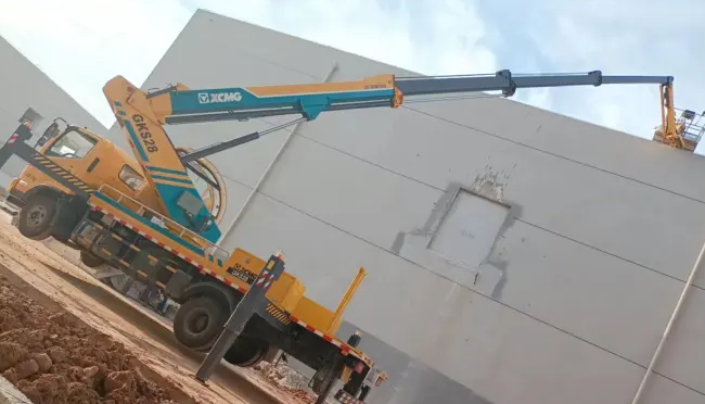 登高车租赁、折臂高空作业车出租、升降车、云梯车出租.高空作业设备租赁